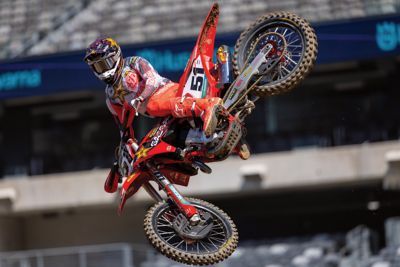KNEE INJURY SIDELINES JUSTIN BARCIA FOR SUPERCROSS REMAINDER